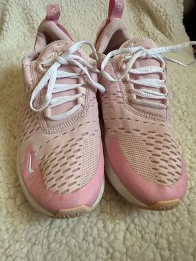 Nike Women’s Pink Lace-Up Athletic Sneakers